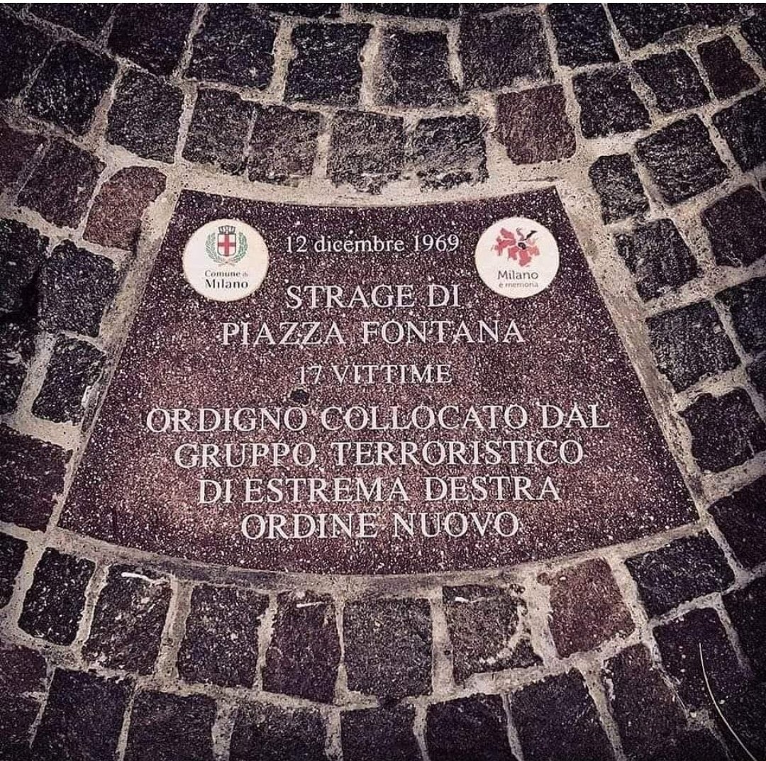emerge67's tweet photo. 12/12/1969 - 12/12/2024
Esattamente 55 anni fa, la strage neofascista di #PiazzaFontana a #Milano, alla Banca Nazionale dell'Agricoltura.
17morti e 88feriti.
#12dicembre #12dicembre1969 #12dicembre2024 #stragedipiazzafontana #bancanazionaledellagricoltura #strategiadellatensione https://t.co/rhBby61J7N