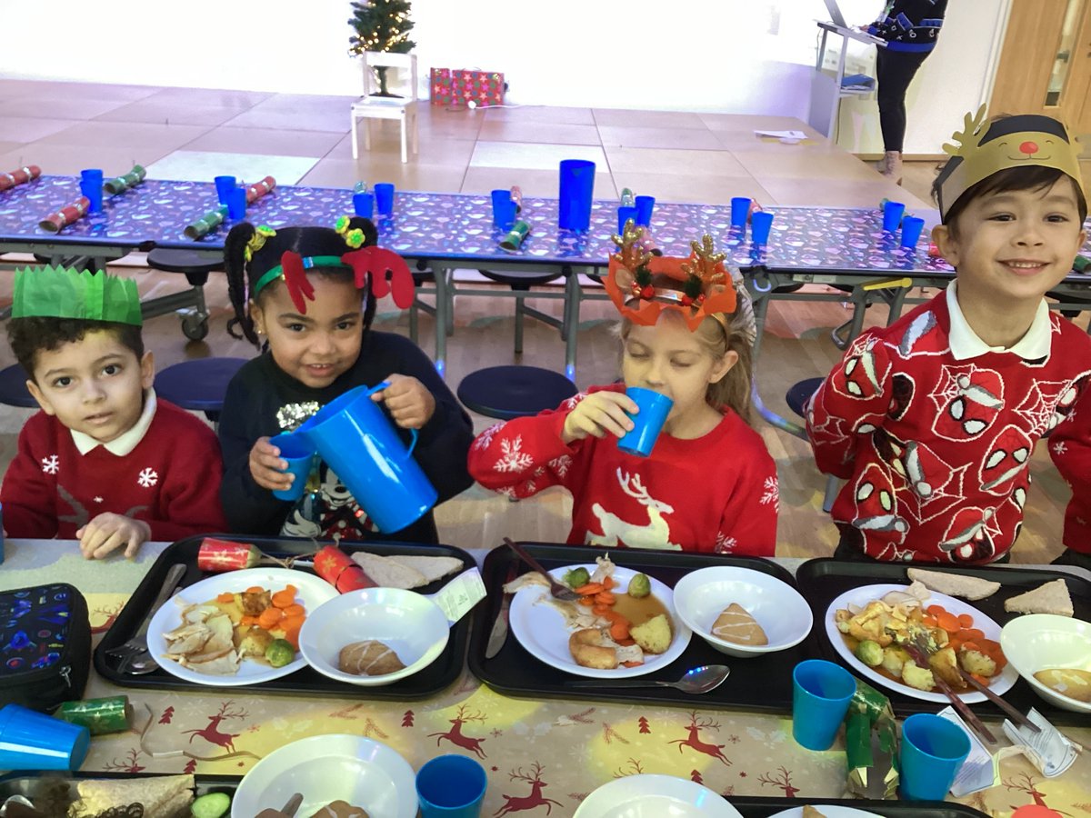Lime Wood Primary School (@limewoodwat) on Twitter photo What a fabulous Christmas lunch enjoyed by all - we had a great time coming together to celebrate the festive season ahead #community #teamwork Huge thanks to our kitchen team! <a href="/ThePantry_uk/">The Pantry</a> What a fabulous Christmas lunch enjoyed by all - we had a great time coming together to celebrate the festive season ahead #community #teamwork Huge thanks to our kitchen team! <a href="/ThePantry_uk/">The Pantry</a>