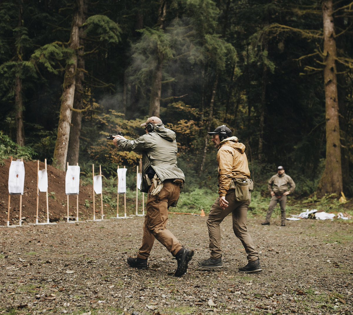 Gun Fighter Carbine coming to Vegas this weekend. 

fieldcraftsurvival.com/defensive-carb…