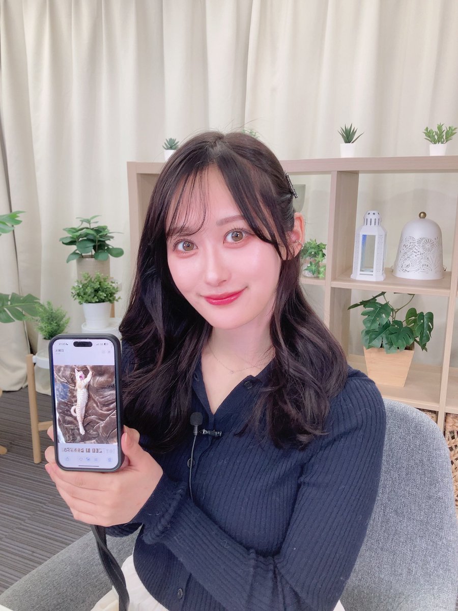 MaekabuMinami's tweet photo. 本日もご視聴いただき、ありがとうございました😊

次回の放送は2025年1月9日(木)20時からとなります。

来年も(株)みなみさきをどうぞよろしくお願い致します🤲

#まえかぶみなみ
#南早紀 https://t.co/ruP87PCFcn