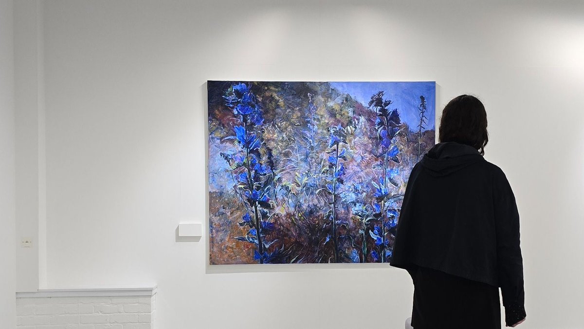 LULGalleries's tweet photo. Tomorrow is your last chance to see this beautiful exhibition of Judith Tucker's work at Space@Design @uoldesign

Closing Friday 13 December 🪻 

https://t.co/m9c0Y5lJk8 https://t.co/IzdkdNzmPy