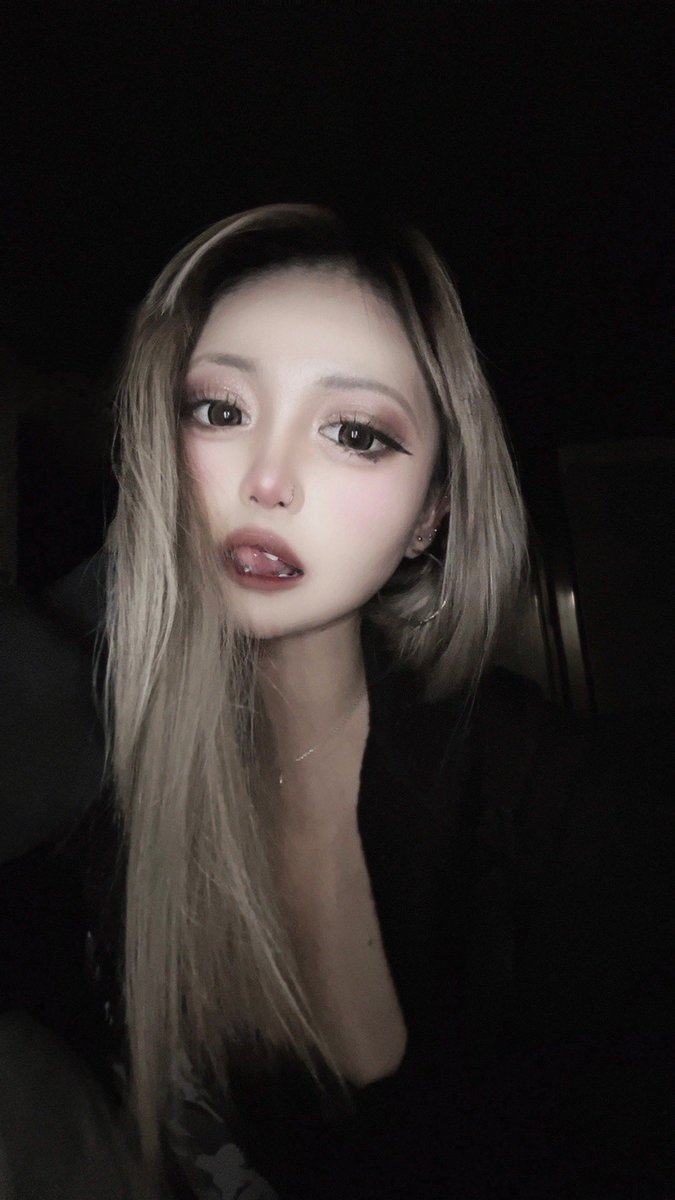 27xlln's tweet photo. 女の子は生まれた時からお嬢様なの https://t.co/F15CEBwDqg