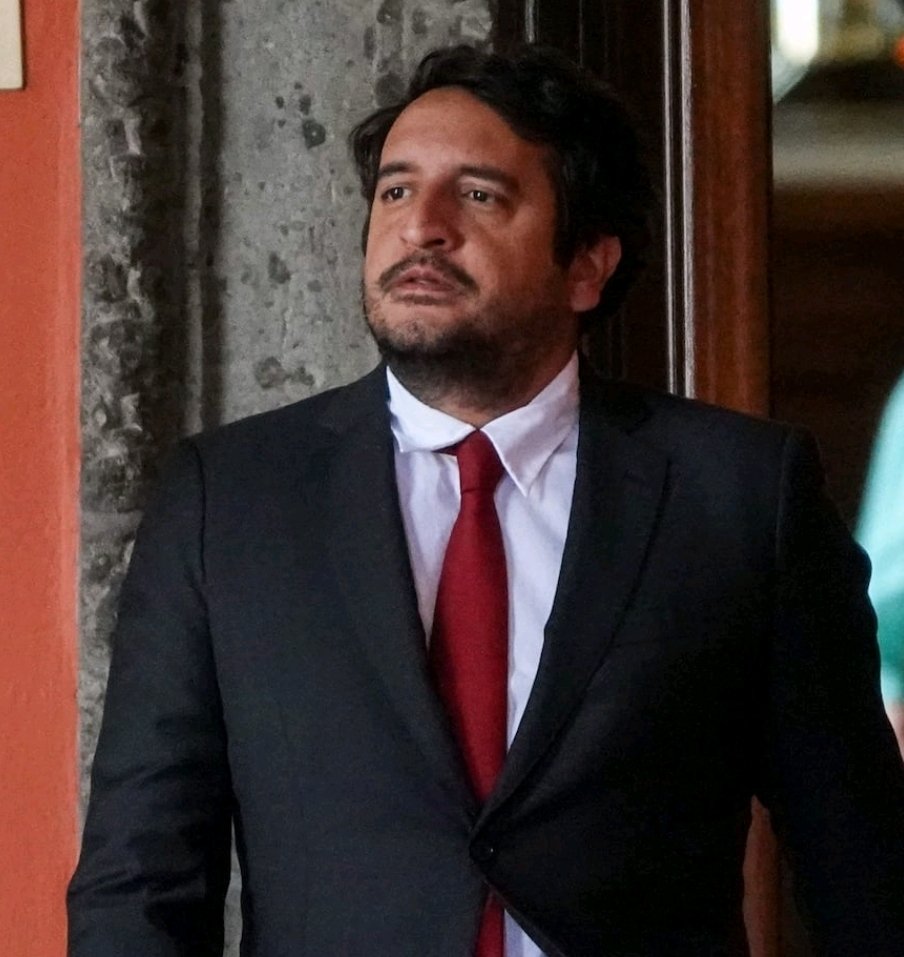 💥 ZAZ 💥

Por andar de HOCICÓN

Se enojaron en Tabasco por las declaraciones de Andy, el JUNIOR TÓXICO.

👇

"En Tabasco, tanto en el medio político como el social, cayeron muy mal las declaraciones de Andy López Beltrán en las que reniega de su origen tabasqueño y se dice
