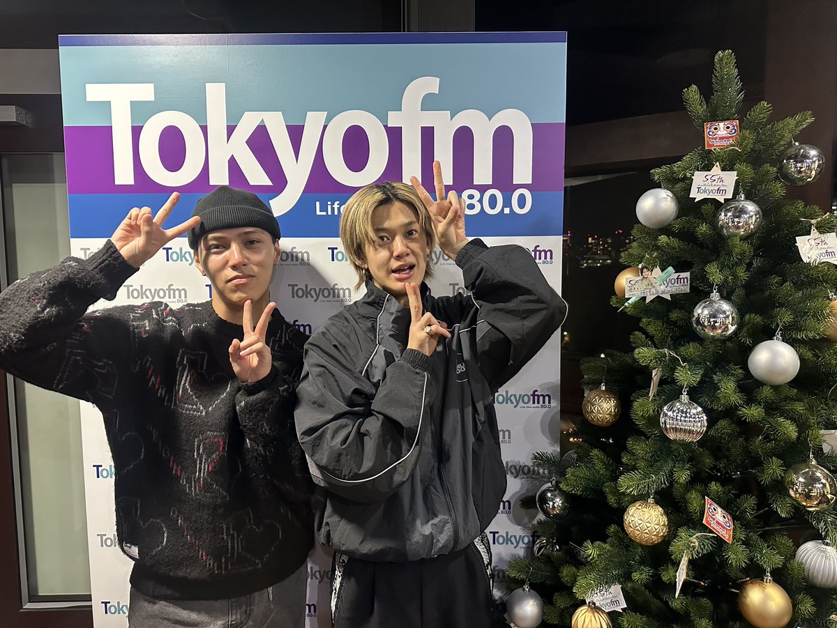 buddiis's tweet photo. ＼ただいま放送中⏰／

#TOKYOFM 📻
「SCHOOL OF LOCK!」に
#FUMINORI #KEVIN が
ゲスト講師として生出演中✒️✨

ご視聴はこちら🎶
🔗 https://t.co/yn4K871PWU

@sol_info
@tokyofm
#スクールオブロック https://t.co/yYTCIDuTiY