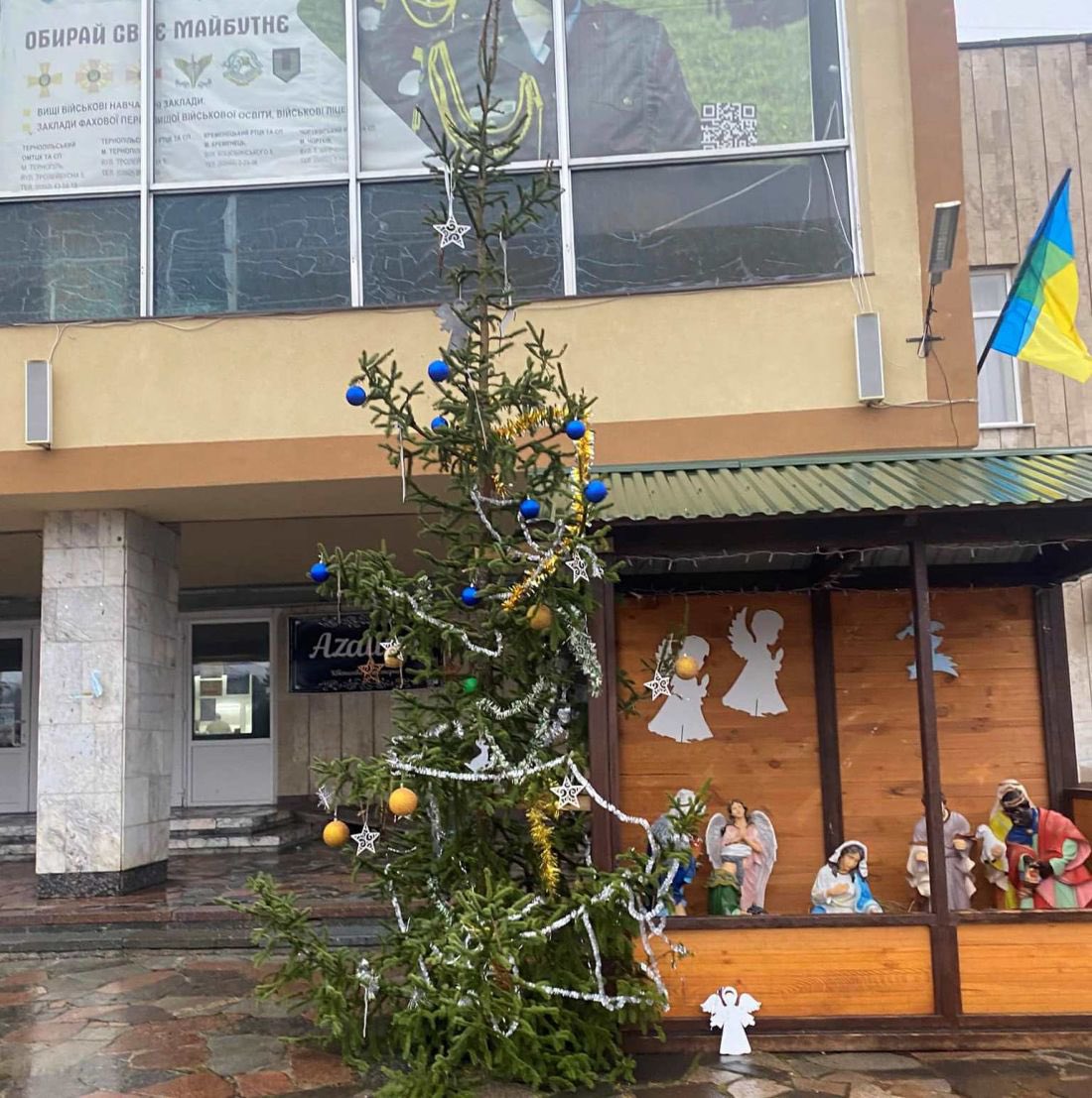 _oss___'s tweet photo. мої два моральні стани: https://t.co/l30E8IyaHI