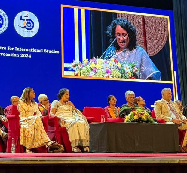 TheDemocratsMV's tweet photo. Former Deputy Speaker @evattey, was the Guest of Honour and addressed the convocation of BCIS yesterday. Prime Minister @Dr_HariniA, served as the Chief Guest, where she highlighted that Sri Lanka's foreign relations largely centre on debt recovery efforts. https://t.co/bApqhIvv6L