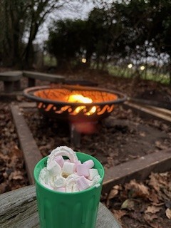 NectonFS's tweet image. Our afterschool club has such a wonderful atmosphere. Energetic, creative, compassionate and relaxed. We enjoyed the warmth of the fire this week which brought us to reflect on the colder season and grateful for a warm drink.