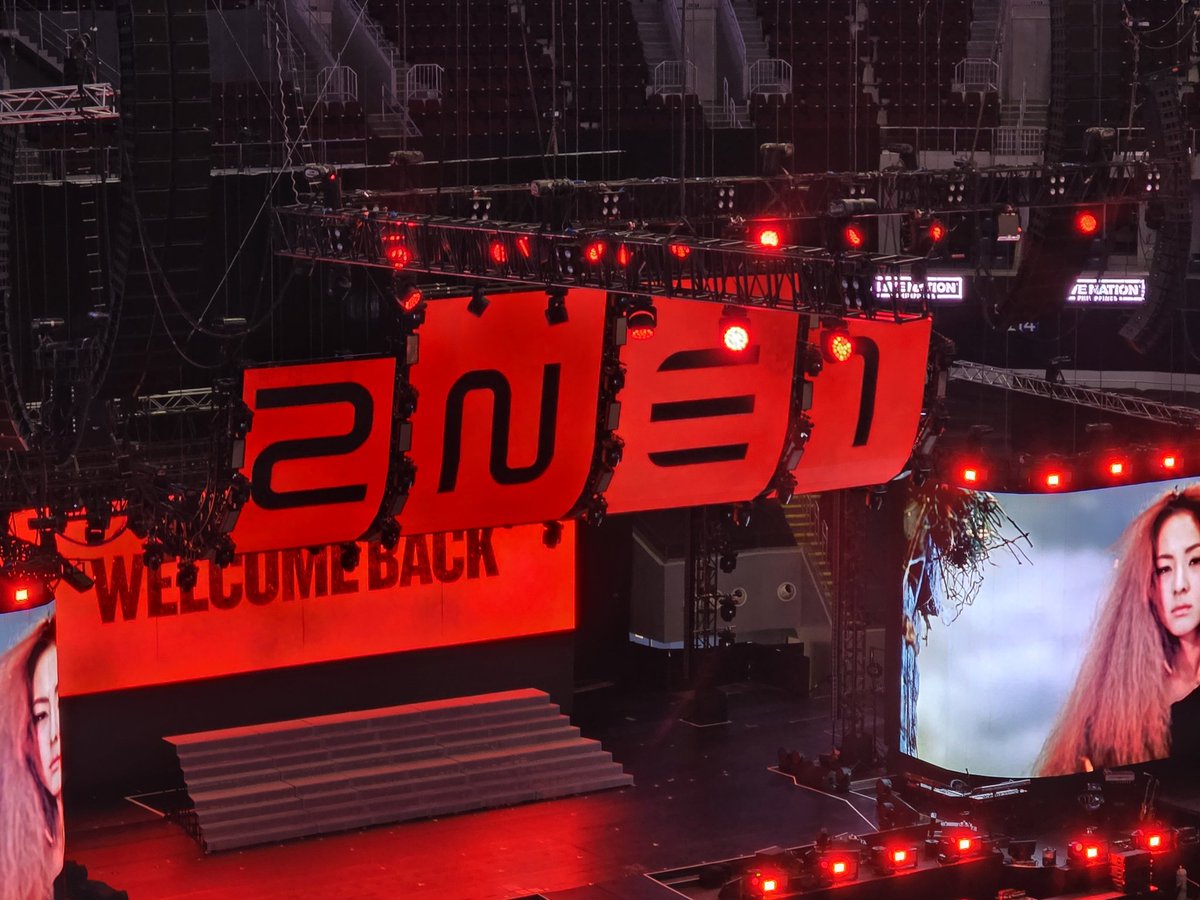 steffanievill's tweet photo. 2ne1 Welcomeback Concert in Manila 🥰
11/17/24 https://t.co/F6ZJ4jwbSi