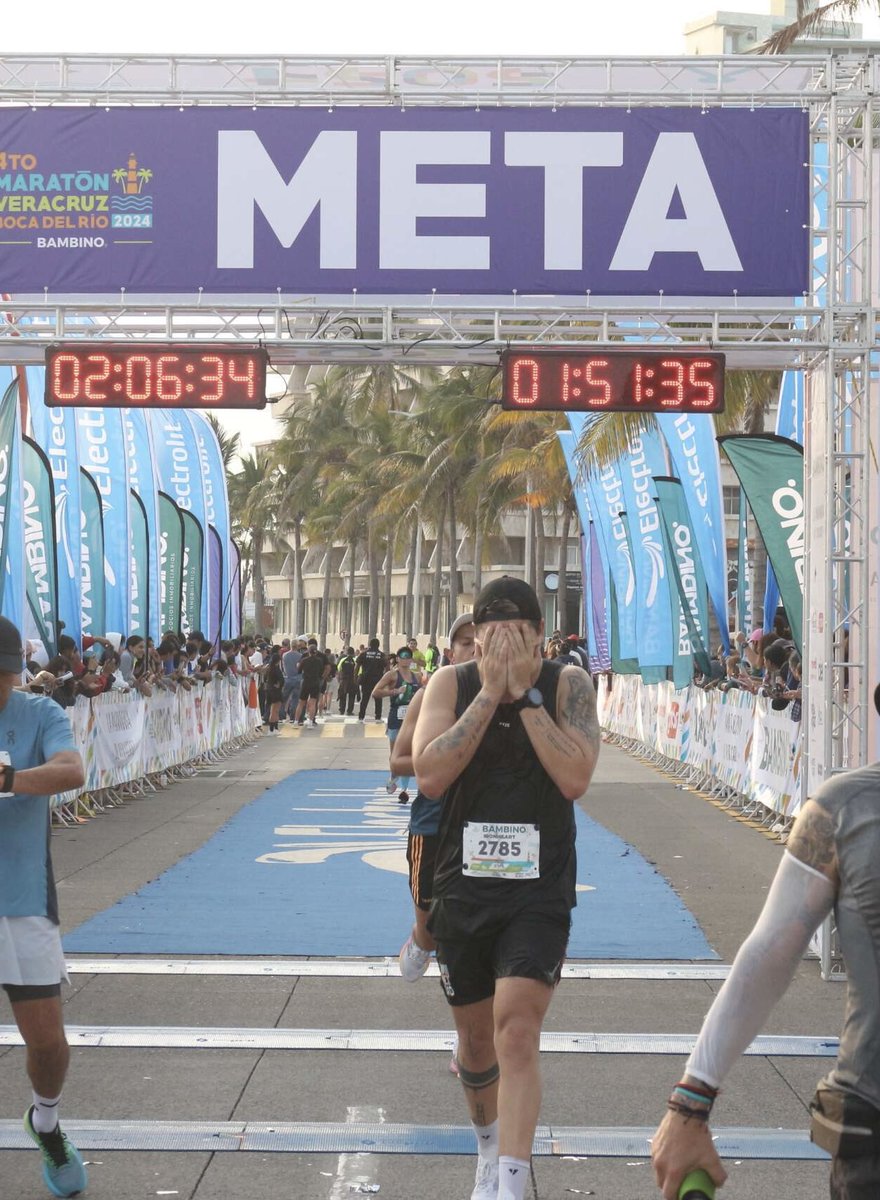 🇲🇽 Ernesto, paciente de #MOGAD, ha realizado con éxito la media maratón del evento Maratón Bambino Veracruz 2024. 

De estar internado en Junio y recibir el diagnóstico, nos ha demostrado que no existen límites para el cuerpo humano con la mentalidad correcta 🏃🏽‍♂️💪🏽 <a href="/josefloresunc/">Jose Flores Rivera</a>