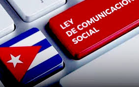 #LeyComSocialCuba regula el sistema para la gestión estratégica e integrada de los procesos de #comunicación social en los ámbitos organizacional, mediático y comunitario, y establece los principios de funcionamiento para todos los medios.  #Azucareros