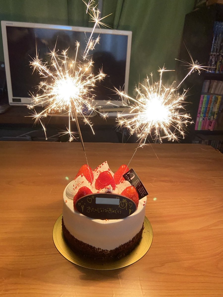 ケーキは星花火がいいよね🌋
