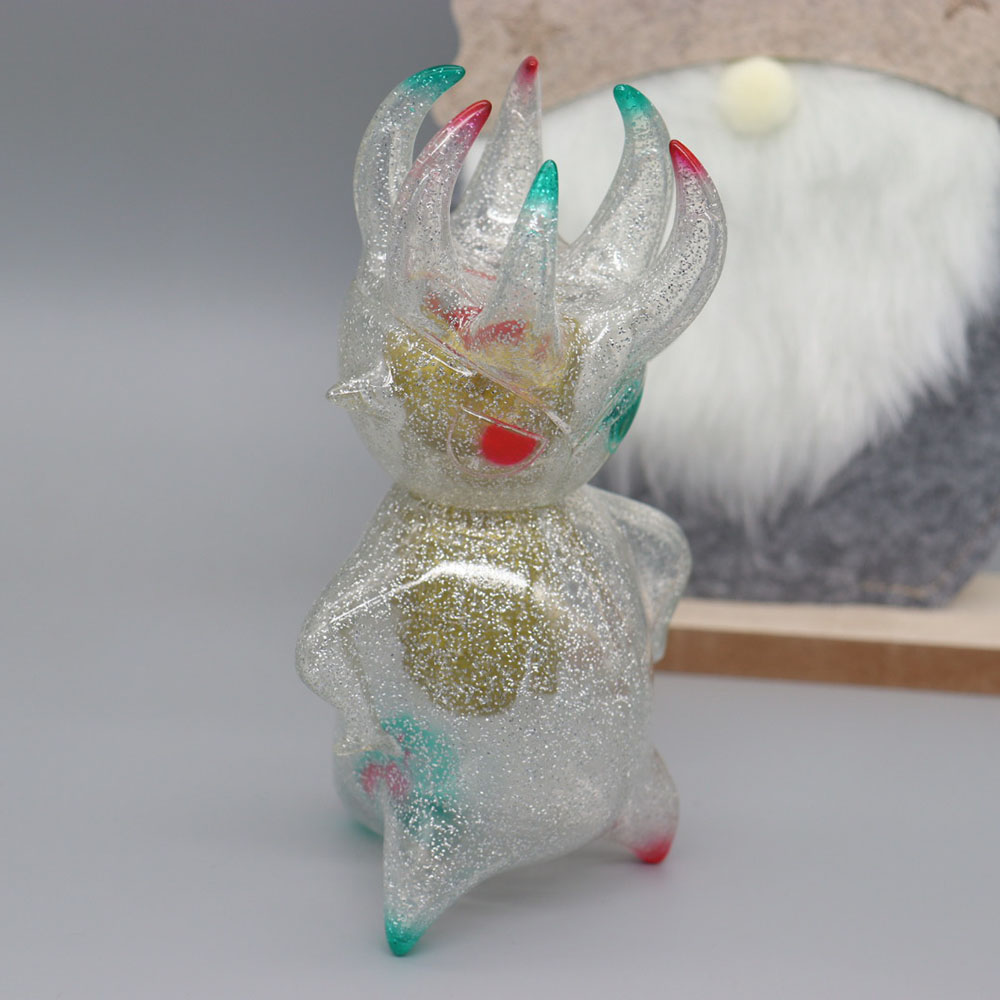 フォロー＆リポストプレゼント！

◆ソフビ「バッカルコーン」
　訳アリ素体のクリスマスカラー
　抽選で【2名様】にプレゼント！
■応募方法
① <a href="/toshihikoito/">ペインターネット公式</a> をフォロー
② この投稿をリポスト
締切 12月15日(日)23:59まで

銀ラメ素体を使ったソフビのバッカルコーンです。