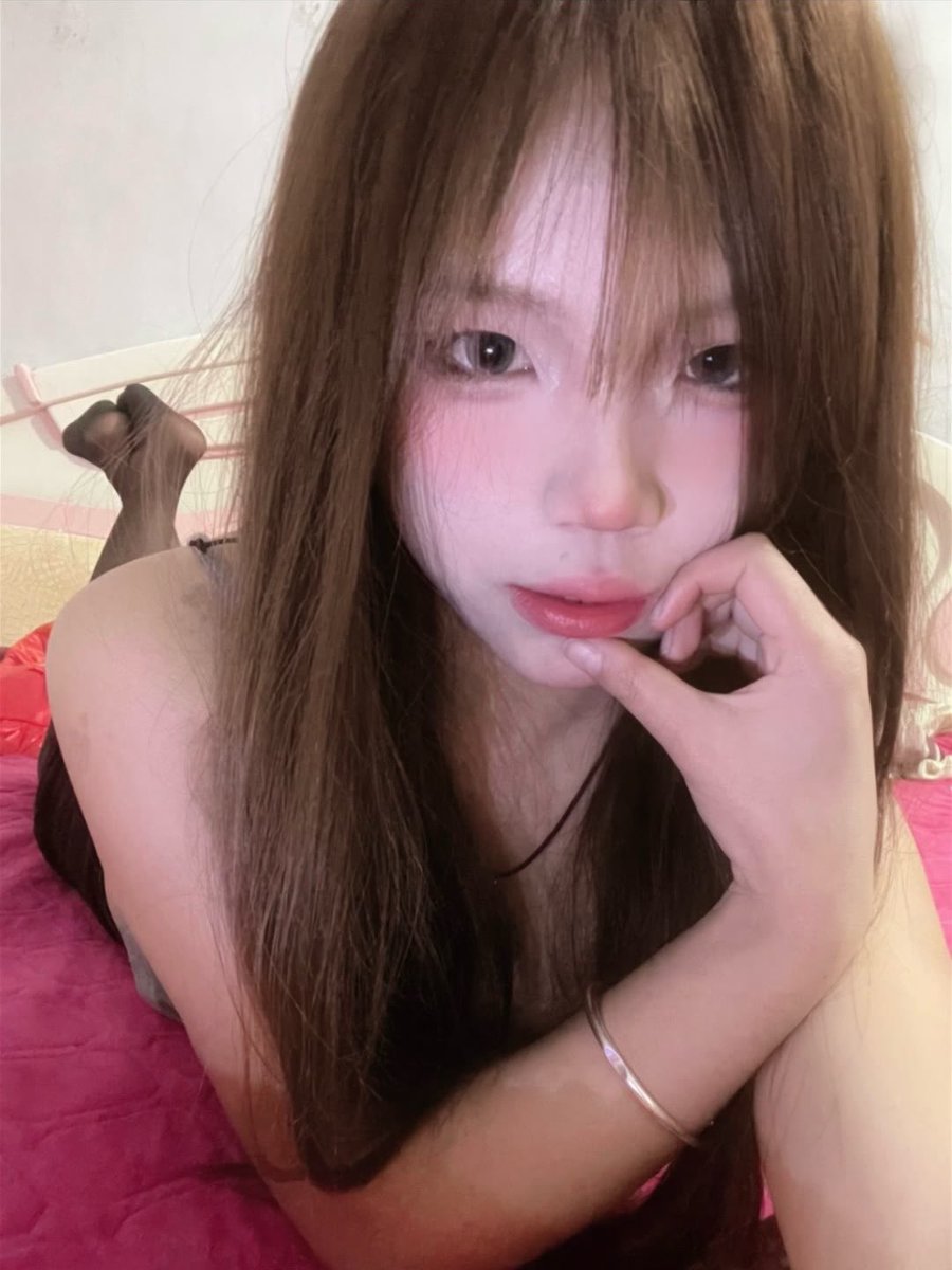 AjazAjazrather's tweet photo. 真正的男人，让你湿的永远不会是眼泪。#擦边 #黑丝控 #甜妹 #小狗日記 https://t.co/zaXmR5oF3k