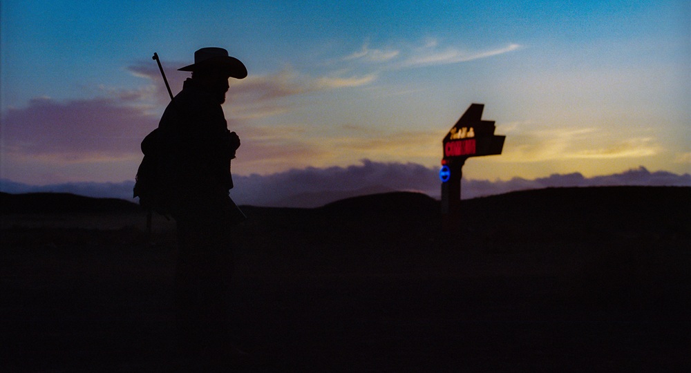 Live_for_Films's tweet image. Catching Dust – The Texas-noir, starring Erin Moriarty and Jai Courtney, gets a UK release date. Trailer and details here bit.ly/4iM0KFN

#CatchingDust #film #ErinMoriarty #JaiCourtney #noir