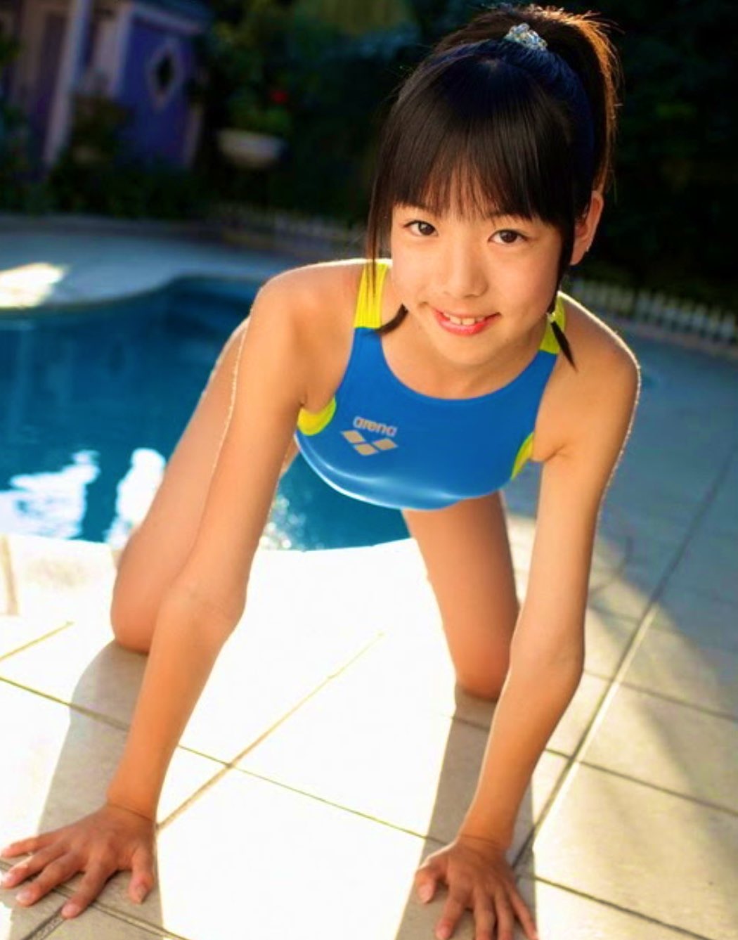 新実菜々子股間  / X