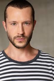 merlinpapin3's tweet photo. .@FredOL69007 On souhaite un Bon Anniversaire à #NickRoux qui a 34 ans on peut le voir dans
Jackals
Pretty Little Liars
Young and Hungry
Lemonade Youth
Jane By Design https://t.co/sNu5r9z3Oe