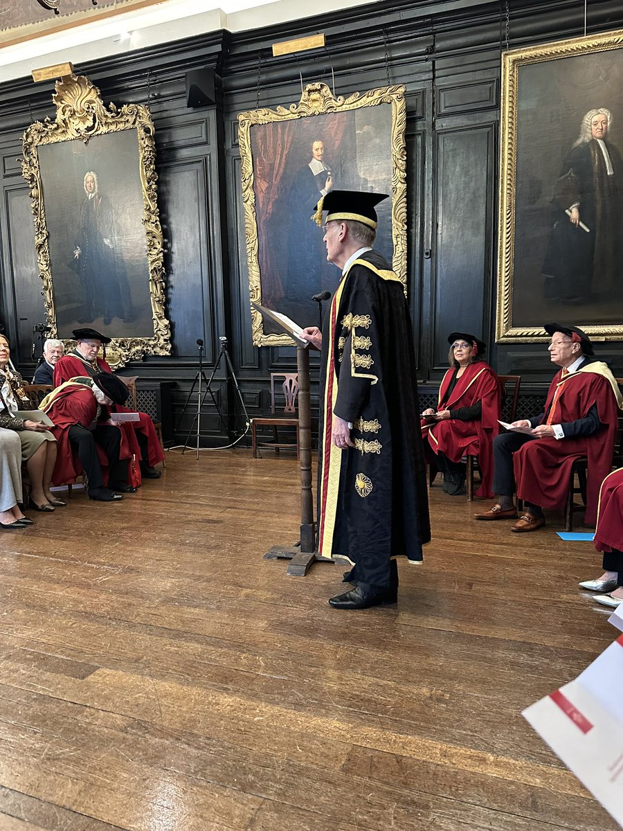 samparrett1's tweet image. Always a proud day for FE when we come together to celebrate the new members of @FEcharter today with some of our best colleges and sector leaders being admitted today @MRSDPWARD @ShelaghLegrave @ipryce @HIT_MD1 @capperco @GaterRebecca