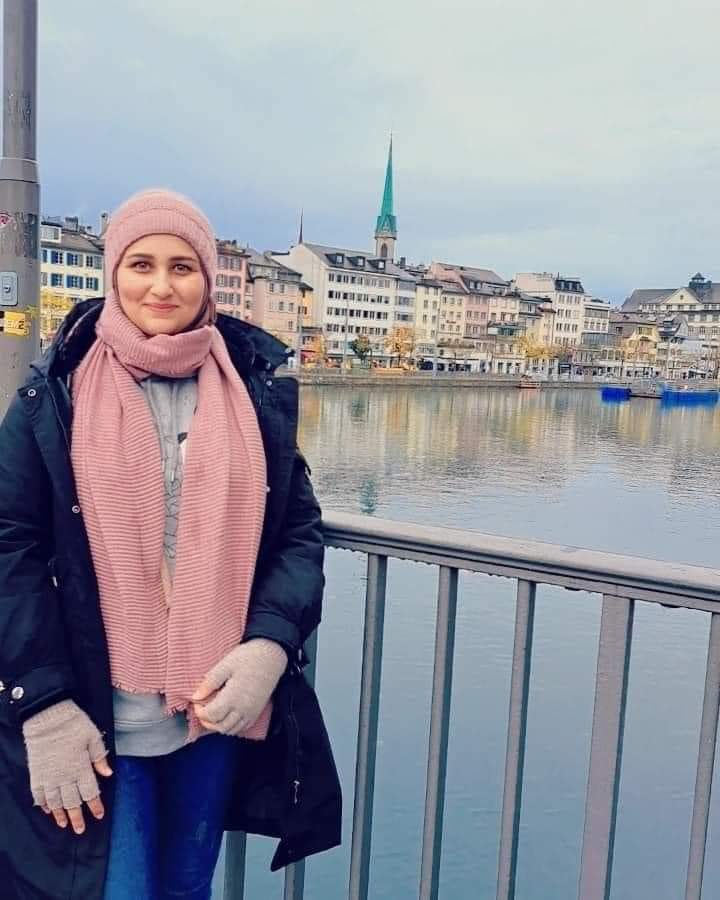 هنكتب هنا و صوتنا هيوصل 
Sie reiste mit ihren Kindern in die Schweiz 
Nachdem sie durch eine Entführung ihrer beraubt worden war, töteten sie sie und beraubten sie lebenslang ihrer Kinder, und nun sind die Kinder bei ihnen
#Gerechtigkeit_für_Maryam_und_ihre_Familie
#مريم_مجدى