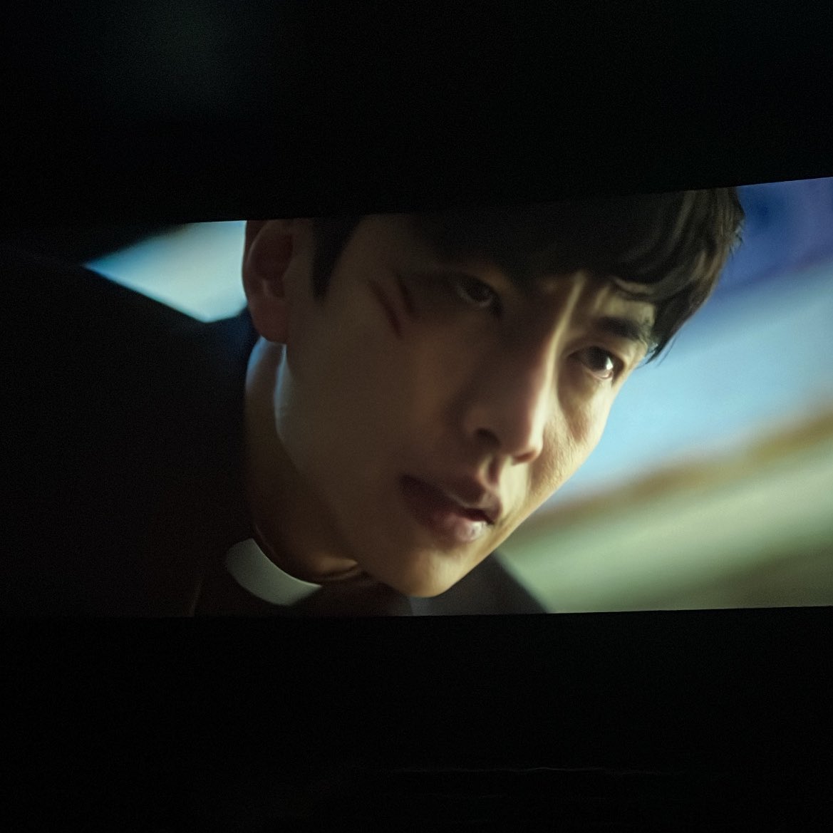 leemingki's tweet image. seeing him on 135 inches screen tonight 🥰 #DevilsStay