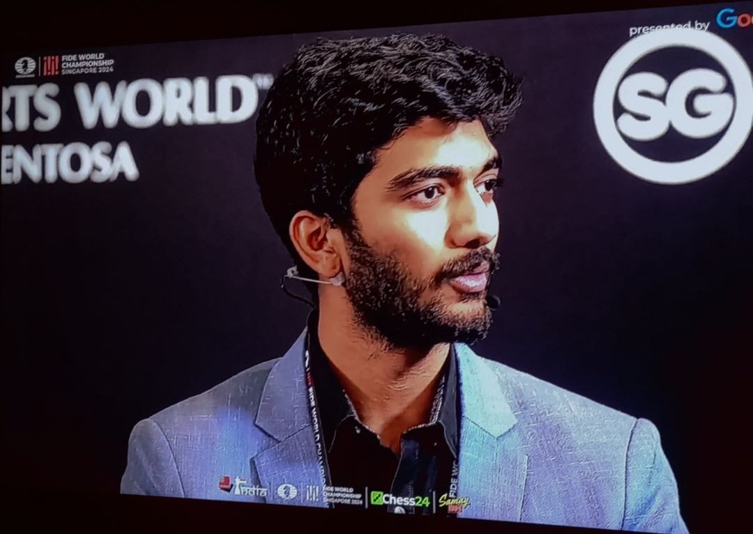 labhe_rama's tweet photo. 18 year old becomes 18th world champions ... India is on TOP ...unbelievable 😭😭♥️what a moment @DGukesh . Absolute World Champion he is 🥳🥳🥳 #chessbaseindia #champion #Chess https://t.co/TltKJrD70Y