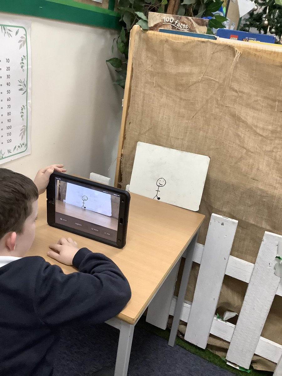 PindersPrimary's tweet photo. Year 3 are enjoying exploring stop motion on the IPads in their computing session this afternoon. #PPcomputing https://t.co/ZiaXTbVCKn