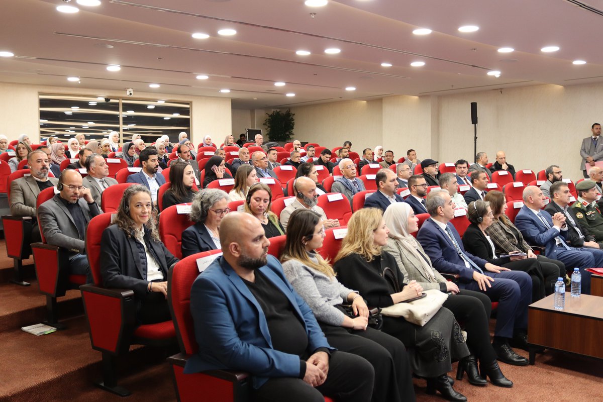 AecidJordan's tweet photo. (1/2) Evidence based practices improve health services‼️ This KAP survey on colorectal/CRC screening in Jordan, brings crucial information to shape @mohgovjordan  future interventions and awareness campaigns adressed to Jordanianas and refugees. https://t.co/6wrKFSasuZ