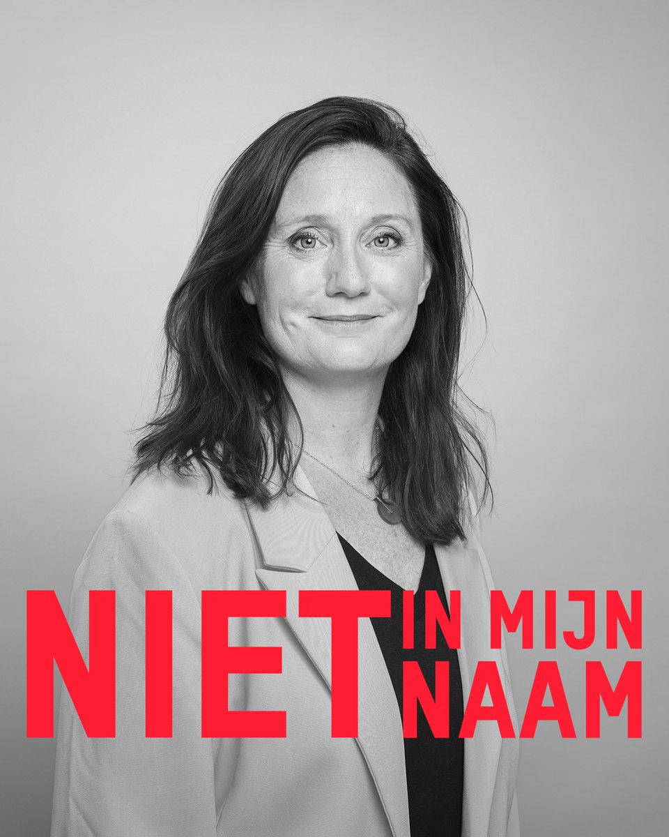 suzanne_GL's tweet image. De humanitaire ellende in Gaza is volkomen onverteerbaar. Toch blijft dit kabinet de misdaden van de Israëlische regering steunen. Vandaag laten we massaal weten: dit mag niet in naam van alle Nederlanders gebeuren.

Daarom @MinPres: ‘Niet in mijn naam.’

#nietinmijnnaam