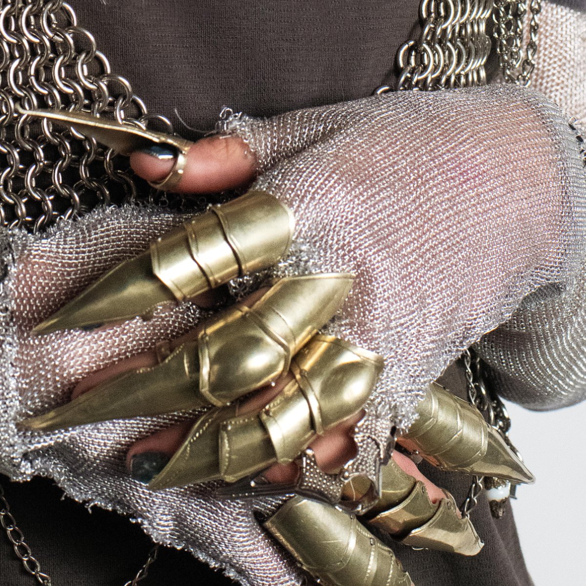 pinterestbiz's tweet photo. Chainmail, fisherman fits and sky-high getaways? These are just a few trends we predict your audience will be hooked on in 2025 👀✨

Peek BTS from our shoot and dive into all 20 trends here: https://t.co/8c3yoA1gyq https://t.co/4O0mqpRu1h