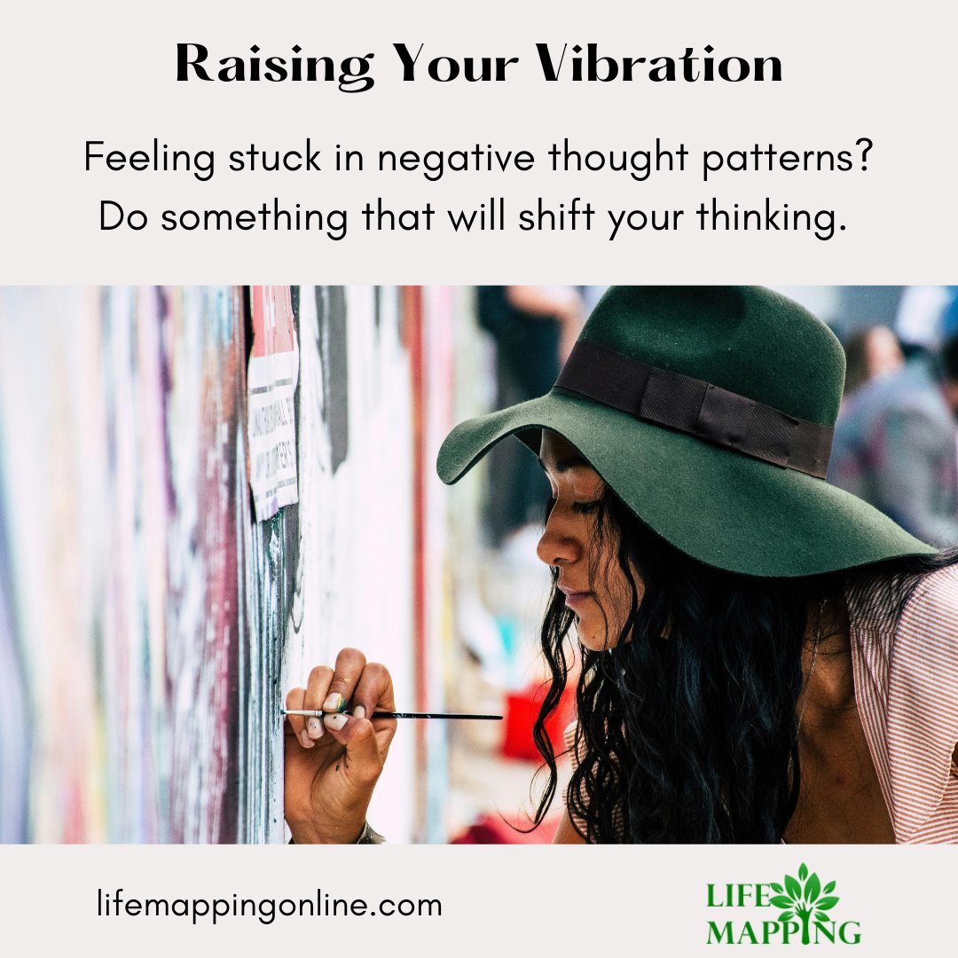 MonikaMoss's tweet photo. Ideas for shifting your thinking: go outside and put your feet in the grass, change the subject when conversing, excuse yourself from the Holiday dinner table and take a break. 

Read more:  https://t.co/HCSXoxjobF  

#LifeMapping #selfcare #vibration #holidaydinnerconversation https://t.co/e04uMH2fFS