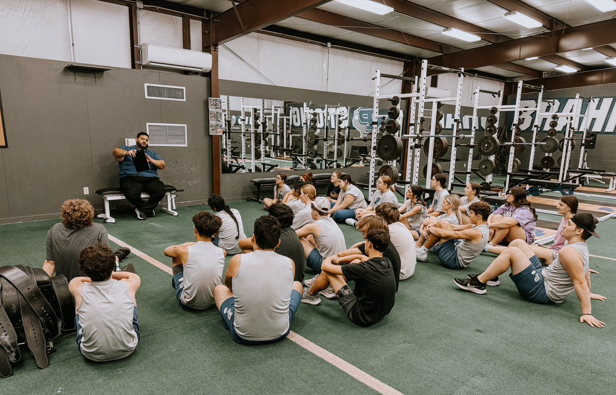 9for9PL's tweet photo. Tripling participation rates from last year, Day 1 of tryouts are over! Powerlifting school continues today! 💪🏽

Tryout results will be posted Monday morning by Coach Rod’s Room. 
.
.
#THSWPA #THSPA #9for9 https://t.co/DwihT6v5tP