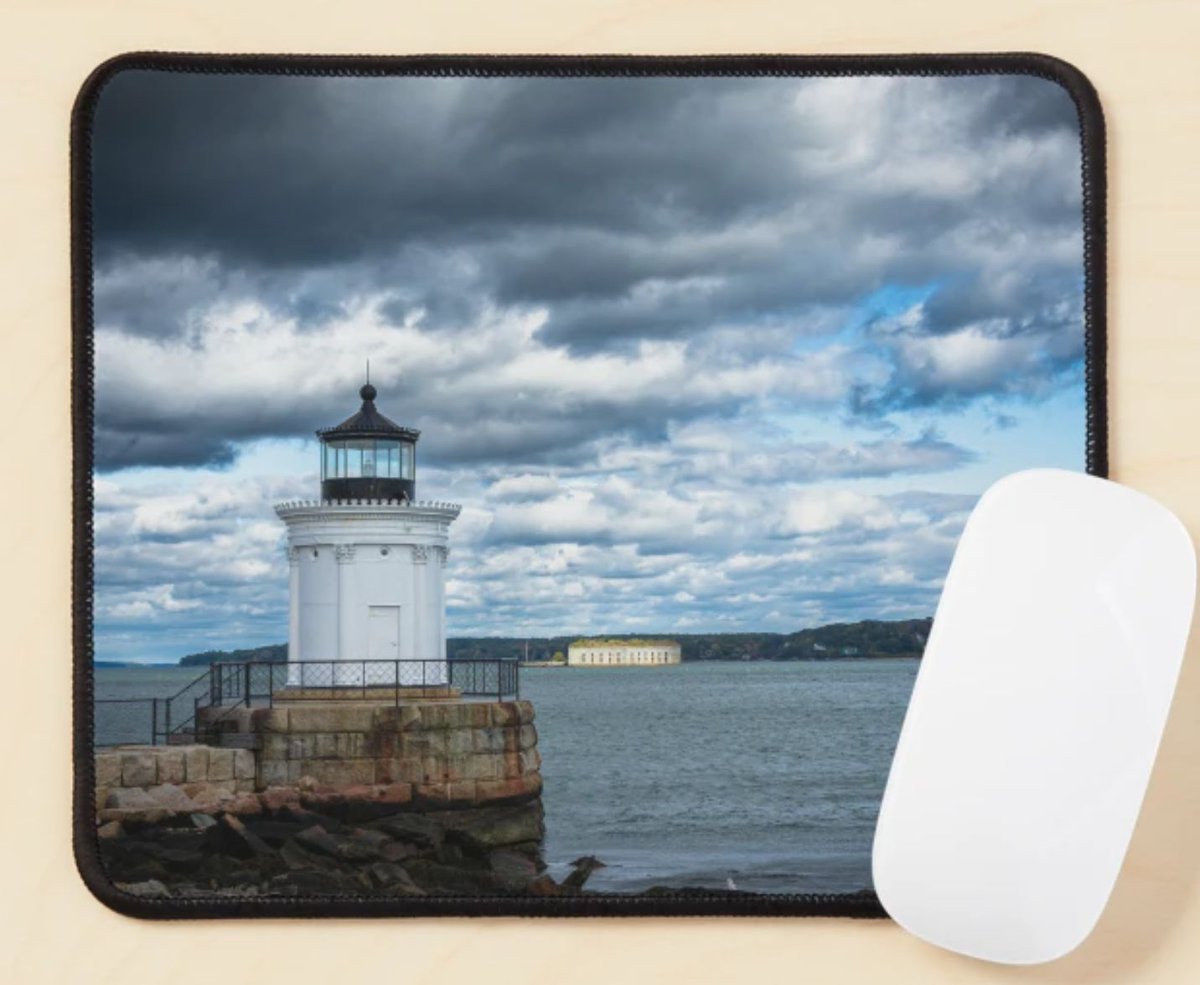 DebraMartz's tweet photo. "Bug Light Under a Dramatic Sky" Mouse Pad for Sale by Debra Martz 
#RBandMe #RedbubbleShop #FindYourThing

GET-IT-HERE: https://t.co/4ZRRFON1he 

#BugLight #lighthouse #Portland #Maine #Clouds #scenic #photograpy #BuyIntoArt https://t.co/QbhpS48uby
