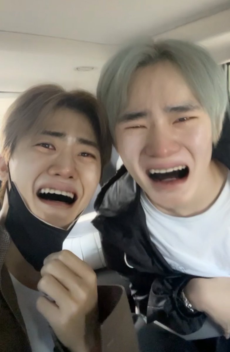 najaeispua's tweet image. แล้วพี่น้องคู่นี้ทำอะไรด้วยกันทีเป็นทั้งมีมเป็นทั้งตำนานหมด5555555555555555555555555