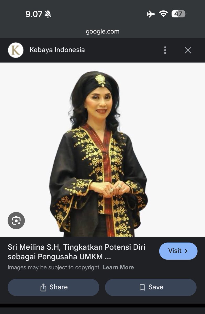 ceomical's tweet photo. nih lengkapnya ya netizen gausah tanya kenapa berani gini, maklum bapaknya Dedy Mandarsyah (Kepala BPJN Kalbar) istrinya Sri Meilina terkenal karena punya galeri batik tenun di palembang 😄 

nama anaknya Lady Aurellia Pramesti, anak FK Unsri (akun ig @/aureelady) https://t.co/muGeCWnX2A