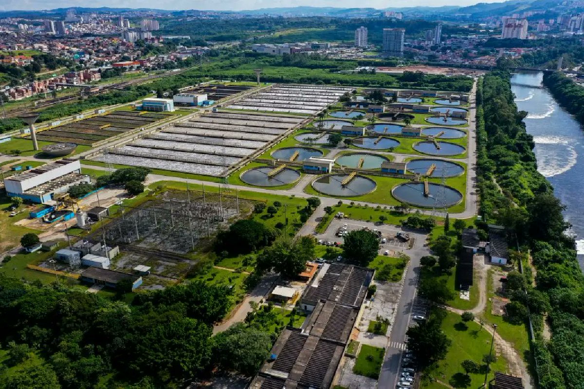 visaooeste's tweet image. Sabesp anuncia R$ 15 bi em investimentos em saneamento, com destaque para Barueri
#água #barueri #esgoto #ete #GovernoSp #investimentos #MeioAmbiente #ObrasPúblicas #ProgramaIntegraTietê #sabesp #SaneamentoBásico #SãoPaulo 
visaooeste.com.br/sabesp-anuncia…