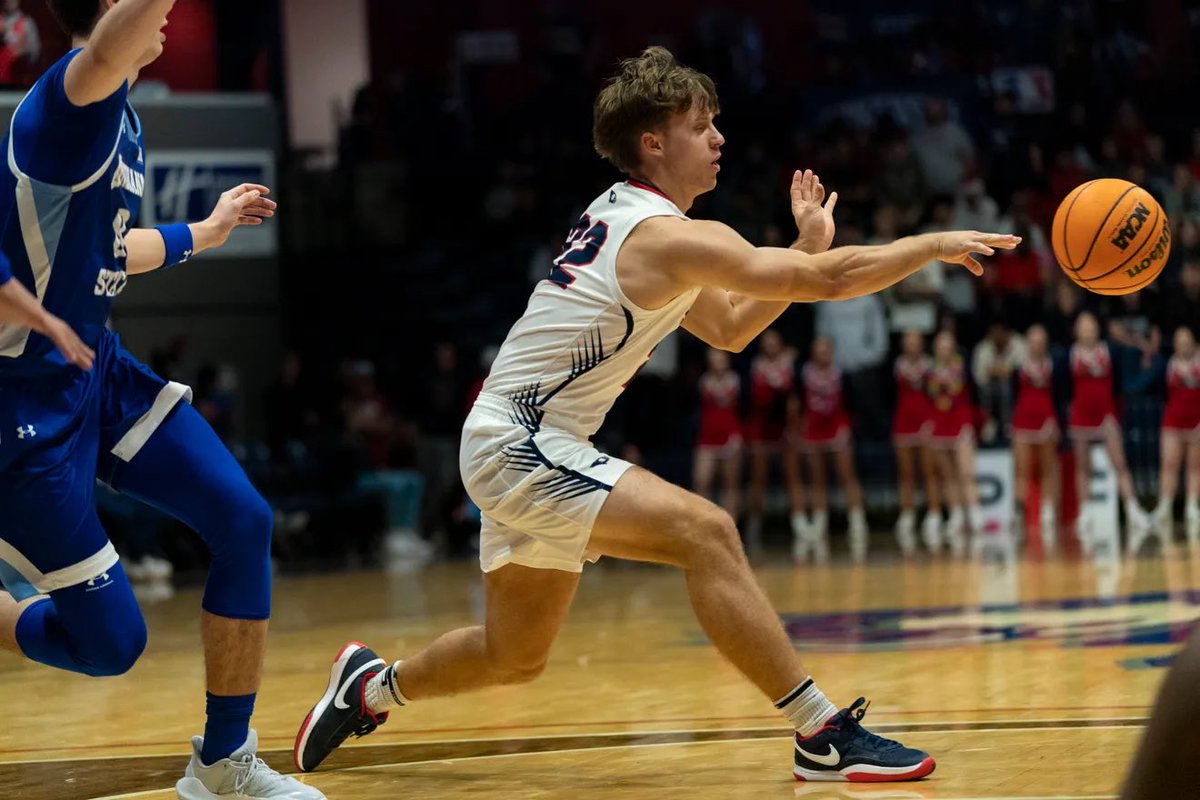 Twashington490's tweet photo. .@josiahdunham22 knew he can make an impact on the USI men’s basketball team.

The freshman and Evansville Christian product is still making a name for himself for the Screaming Eagles, playing in every game so far.

“He’s not your typical freshman.” https://t.co/m9Xg9KfWUL https://t.co/d5Nz6pvaQa