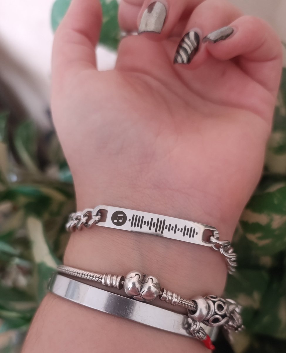 seobixbyn's tweet image. "You and me got a whole lot of history
So don't let it go, we can make some more
We can live forever" ❤️‍🩹

#onedirection #directionerforever