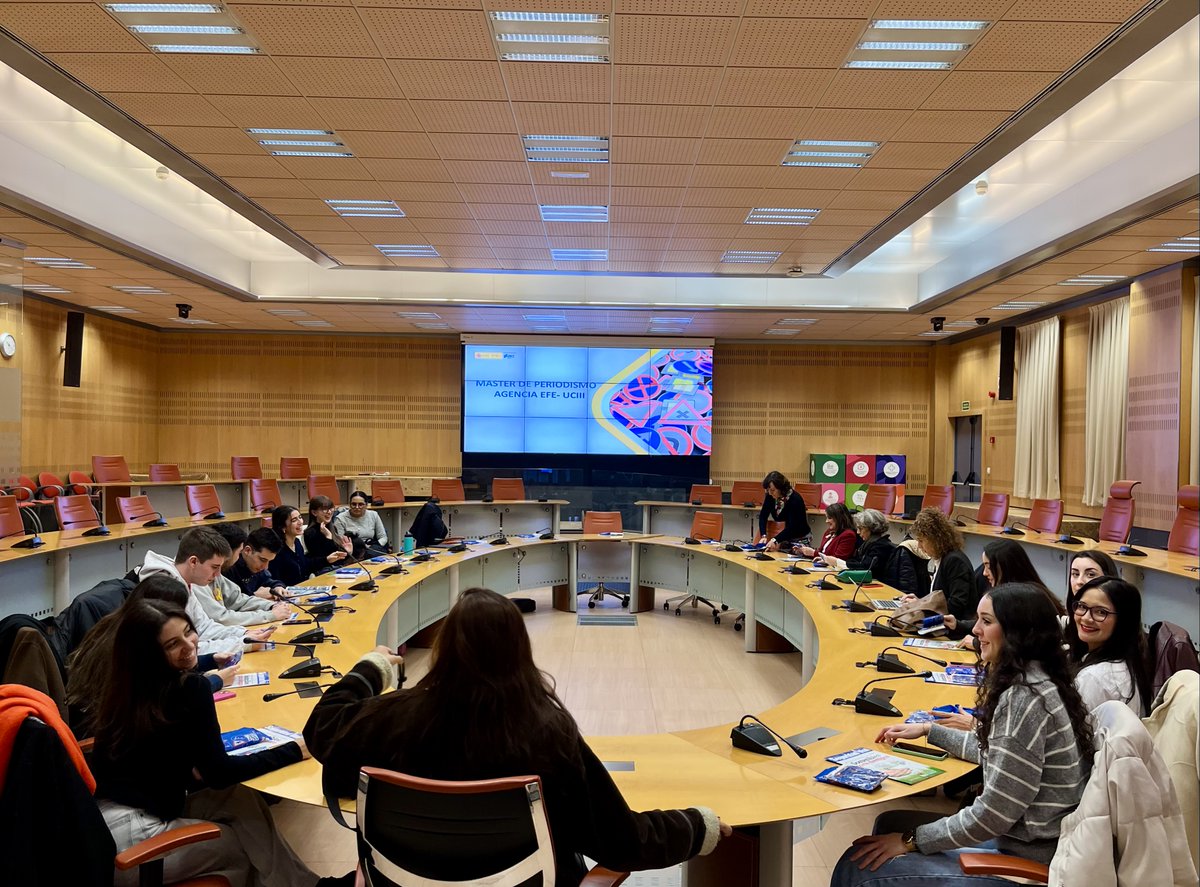 EFE Escuela tweet media