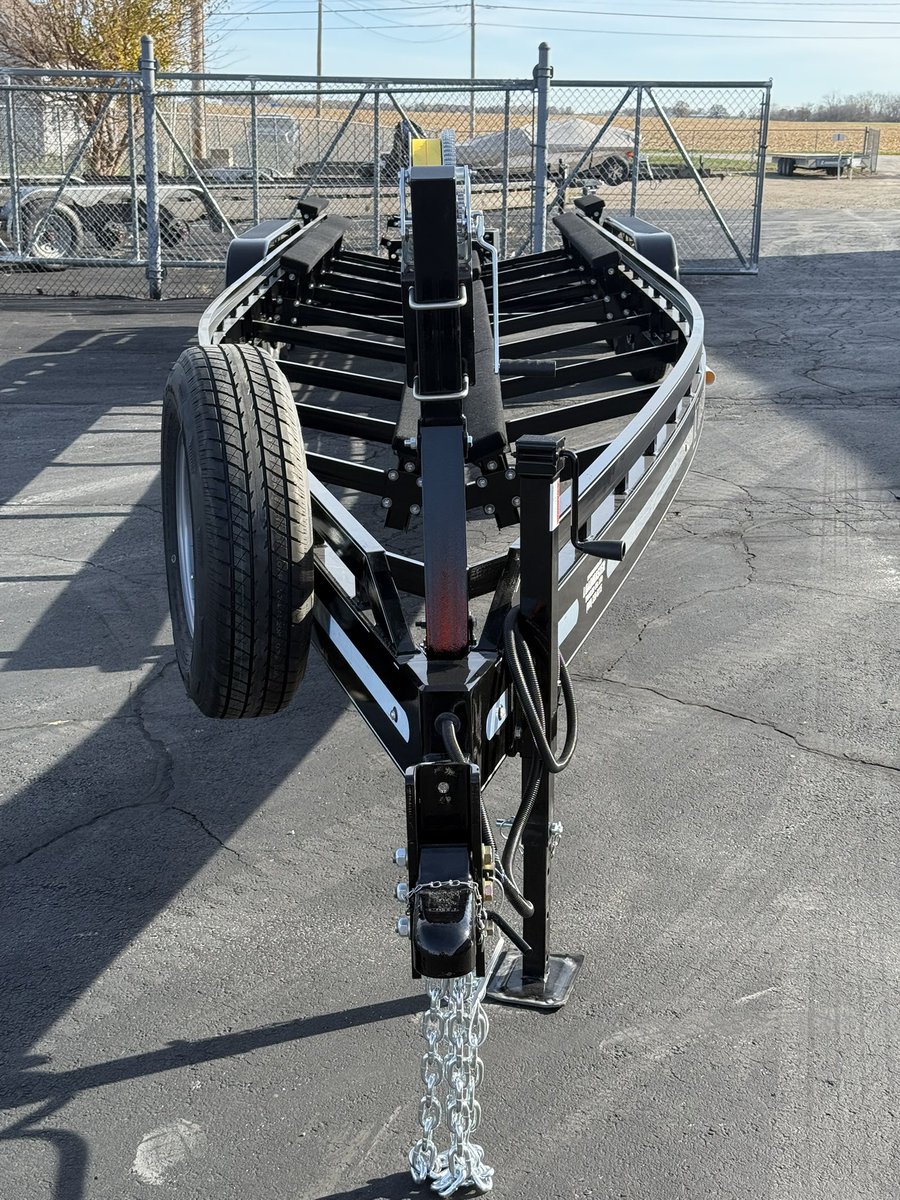 LoadmasterTrail's tweet image. Custom designed for boats with twin inboards!
#inboard #propeller #prop #rudder