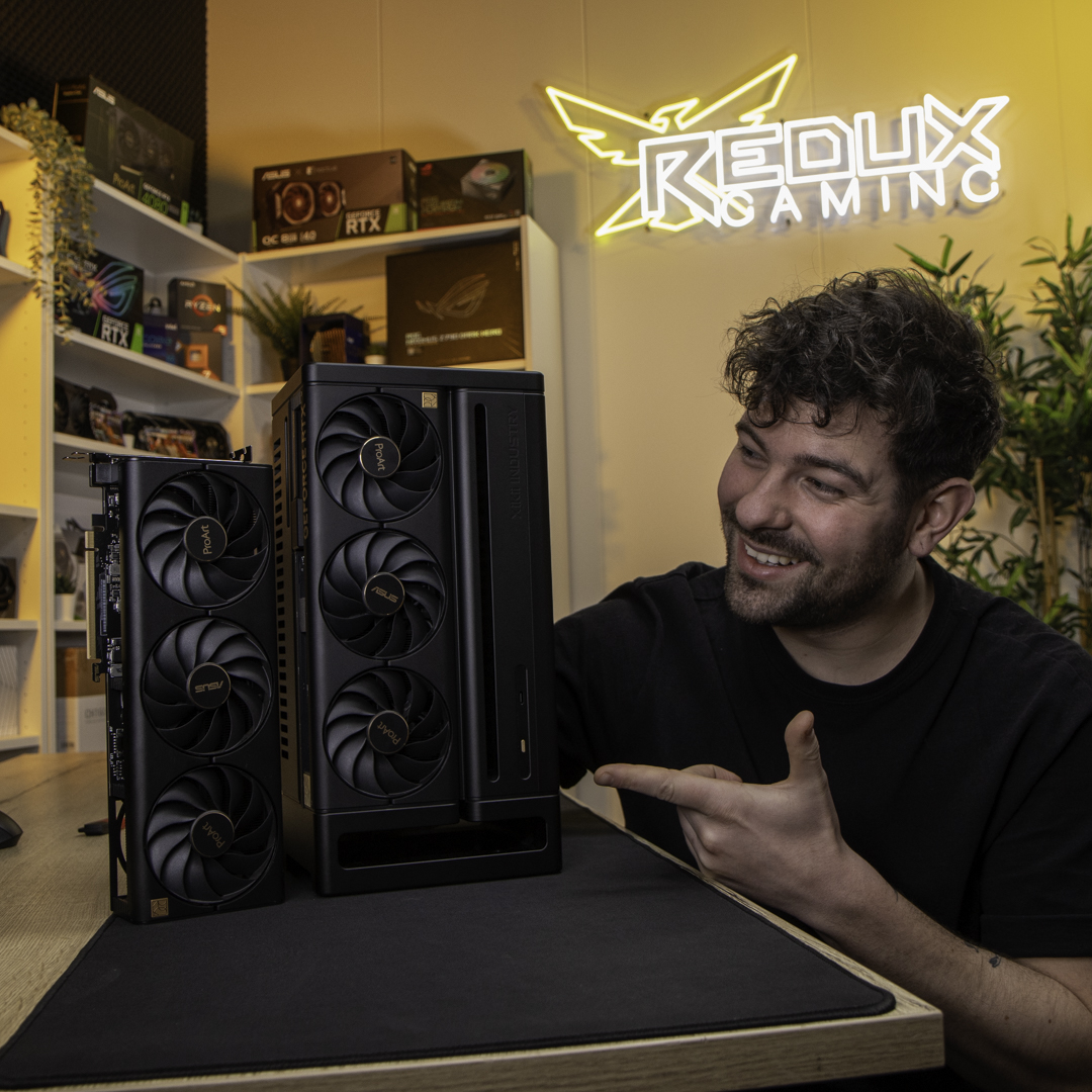 Kijk hoe deze Xikii FF04 behuizing samensmelt met de videokaart om een unieke PC te vormen! Nu live op ons kanaal:

youtu.be/bnE64Mcmfrw