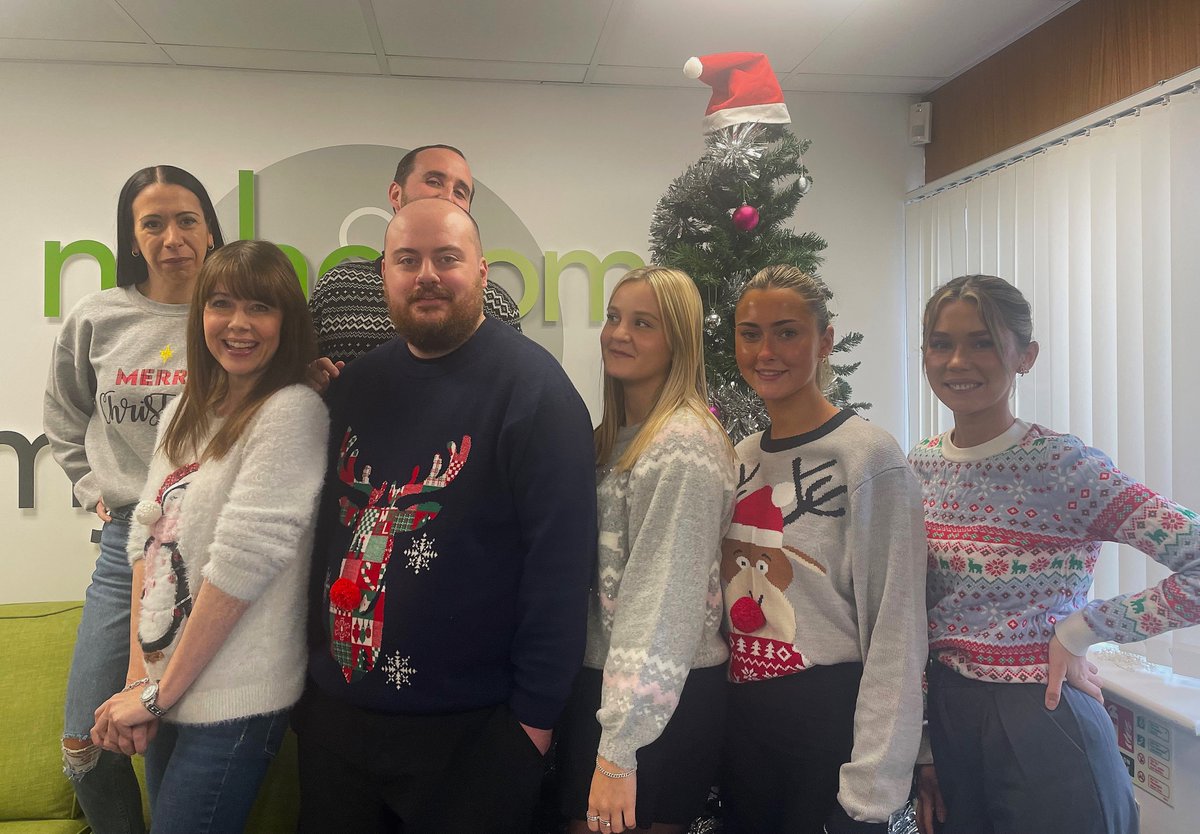 NicheCom tweet media