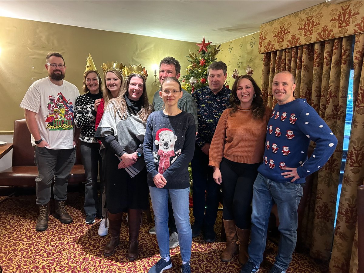 integroacc's tweet image. 🎄 It's all smiles when the Integro team get together for Christmas lunch 🎄

Fantastic food and company with this amazingly hard working team #accountantswithintegrity
