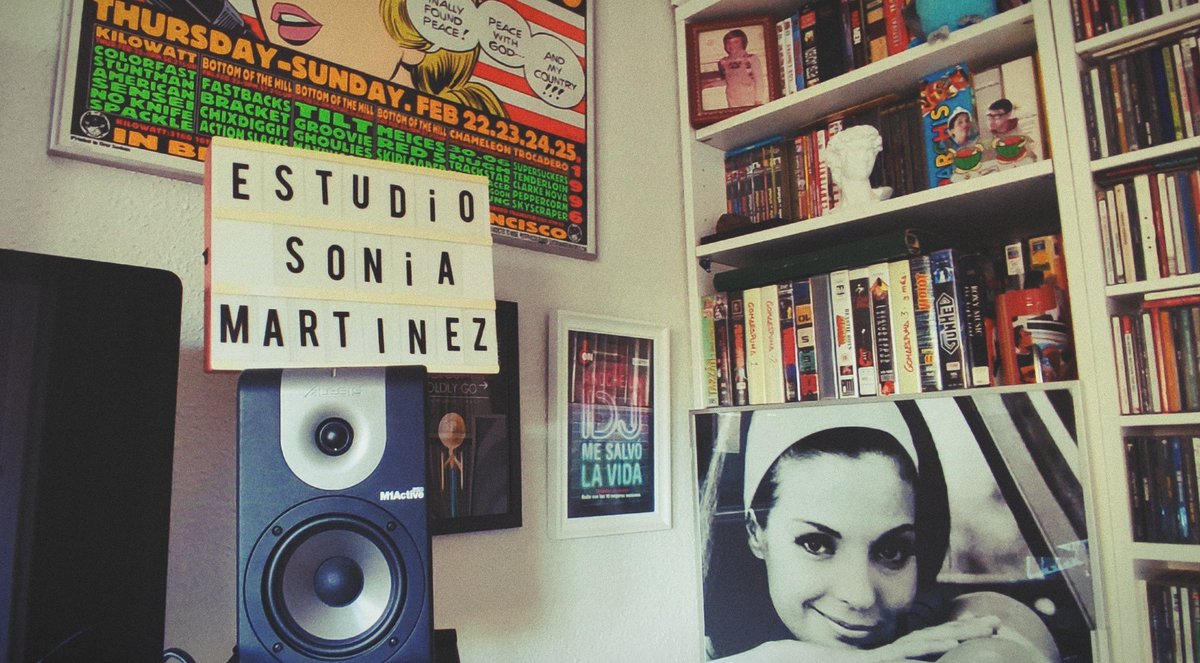 Ya era hora de que no fuera yo el único que rindiera homenaje a Sonia Martínez. Ayer se estrenó el documental en La 2. Habrá que ver qué tal.