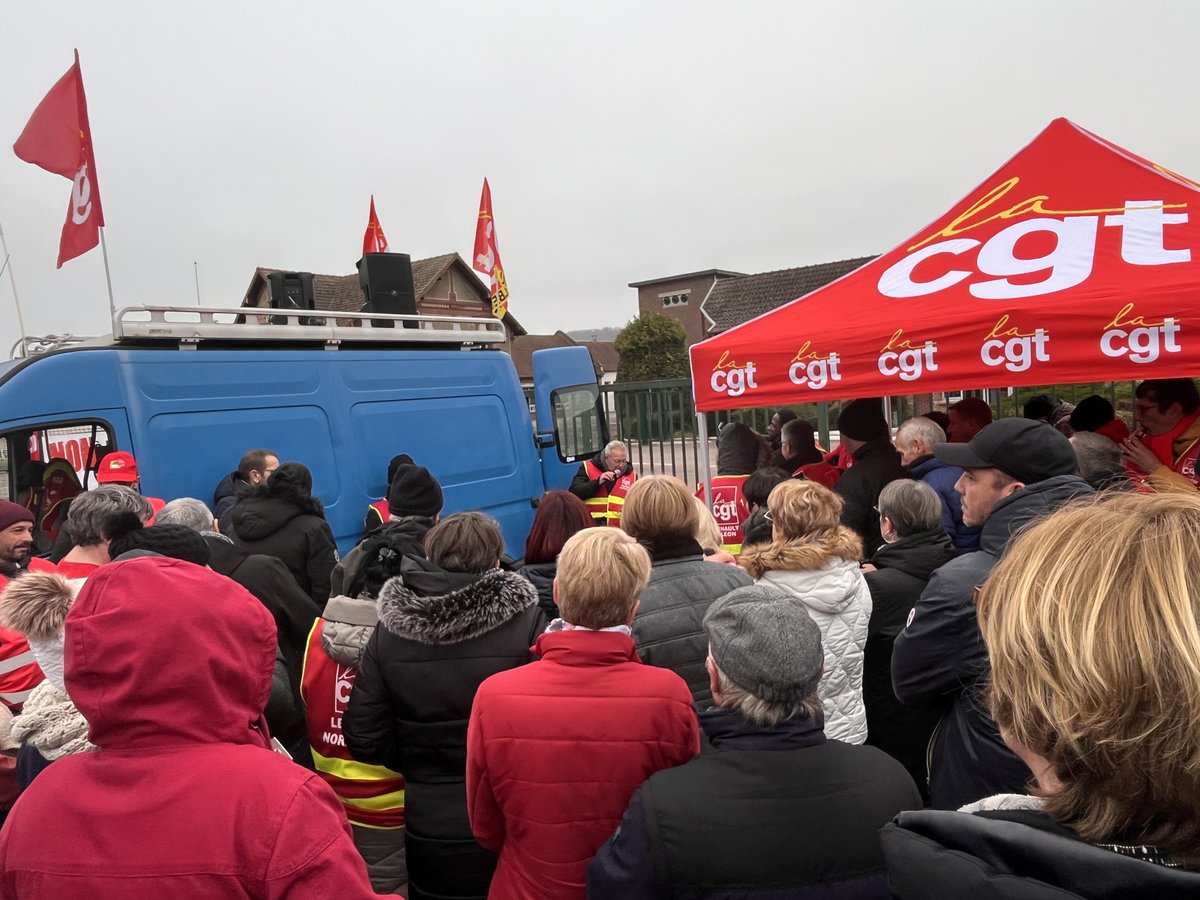 Céline Brulin (@celine_brulin) on Twitter photo Fermetures de sites, comme chez Legrand, suppressions d’emplois et délocalisations se multiplient.
Contrôle des aides publiques, interdiction des licenciements boursiers, taxation des productions réimportées… voilà des pistes pour vraiment réindustrialiser la France ! Fermetures de sites, comme chez Legrand, suppressions d’emplois et délocalisations se multiplient.
Contrôle des aides publiques, interdiction des licenciements boursiers, taxation des productions réimportées… voilà des pistes pour vraiment réindustrialiser la France !