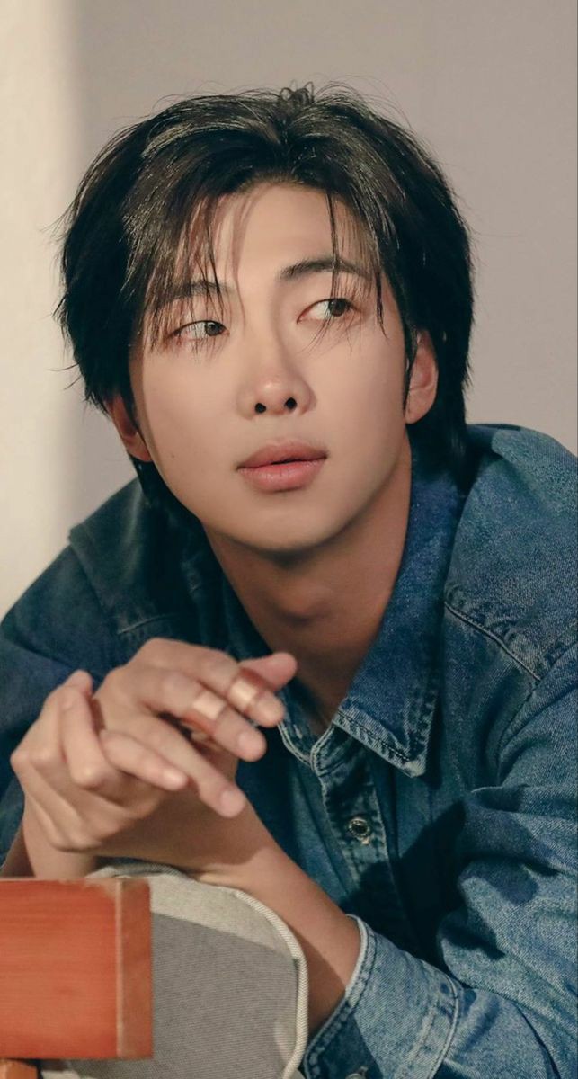 ریپ و ریت کنین واسه افتخار آرمی🔥:

WE LOVE YOU NAMJOON 
SO PROUD OF YOU NAMJOON
WE LOVE YOU NAMJOON 
SO PROUD OF YOU NAMJOON