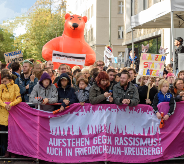 BerlingegenNazi's tweet photo. Update 3 +++ Samstag, 14.12.24, Ostkreuz/Friedrichshain, 12 Uhr – 13 Anmeldungen für Gegenproteste, ein stark aktualisierter Überblick. Es wird noch weitere Änderungen geben, Update 4 morgen. #b1412 #Friedrichshain #Lichtenberg
https://t.co/SgRBkeyGOt https://t.co/ftsD6yrhq3