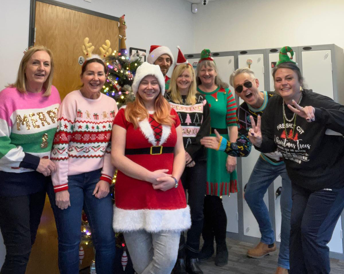 Well it's Christmas Jumper Day! We all got our best jumpers/dresses on for the occasion, getting in the Christmas Spirit  🎄🤶 #christmasjumperday #christmas #jumpers #welovecassette #cassettetapes #music #bands #duplication #audiotapes #musicians