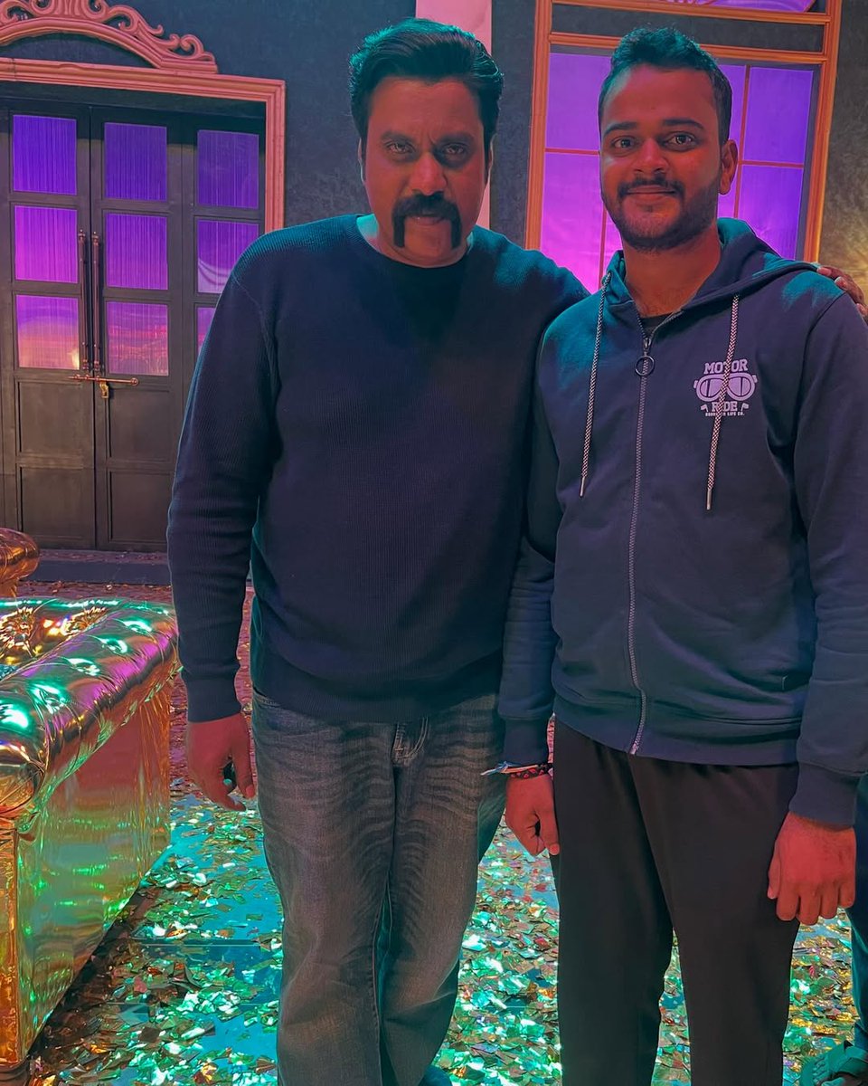 FailureLif's tweet photo. Sets Of 'GOOD BAD UGLY' 🔥 

#AjithKumar #GoodBadUgly #VidaaMuyarchi #Ajitheyy https://t.co/URXLoKT2fz