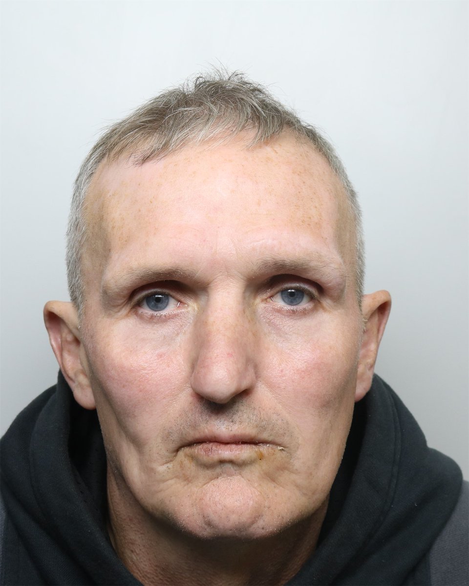 Police in Leeds are appealing for information to trace wanted man on recall to prison.

Darren Russell, aged 51, is wanted in connection with a number of burglaries across Leeds.

Find out more: westyorkshire.police.uk/news-appeals/w…