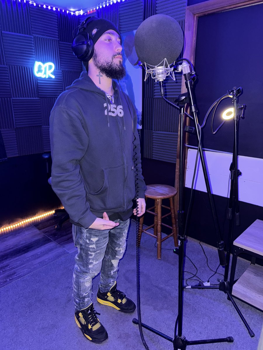 QuantumRecord's tweet photo. We’re excited to help bring your creative vision to life. Our professional recording studio offers top-notch equipment, a comfortable environment, and experienced staff dedicated to making your sessions productive and enjoyable.

-Quantum Records Team

@YoungBopete https://t.co/xEprmFqN1w