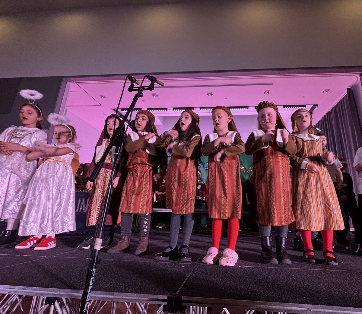 Cher Thomson tweet media